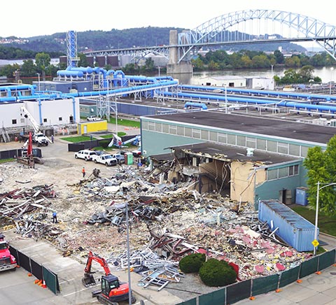 Demolition of a small building on the ALCOSAN campus